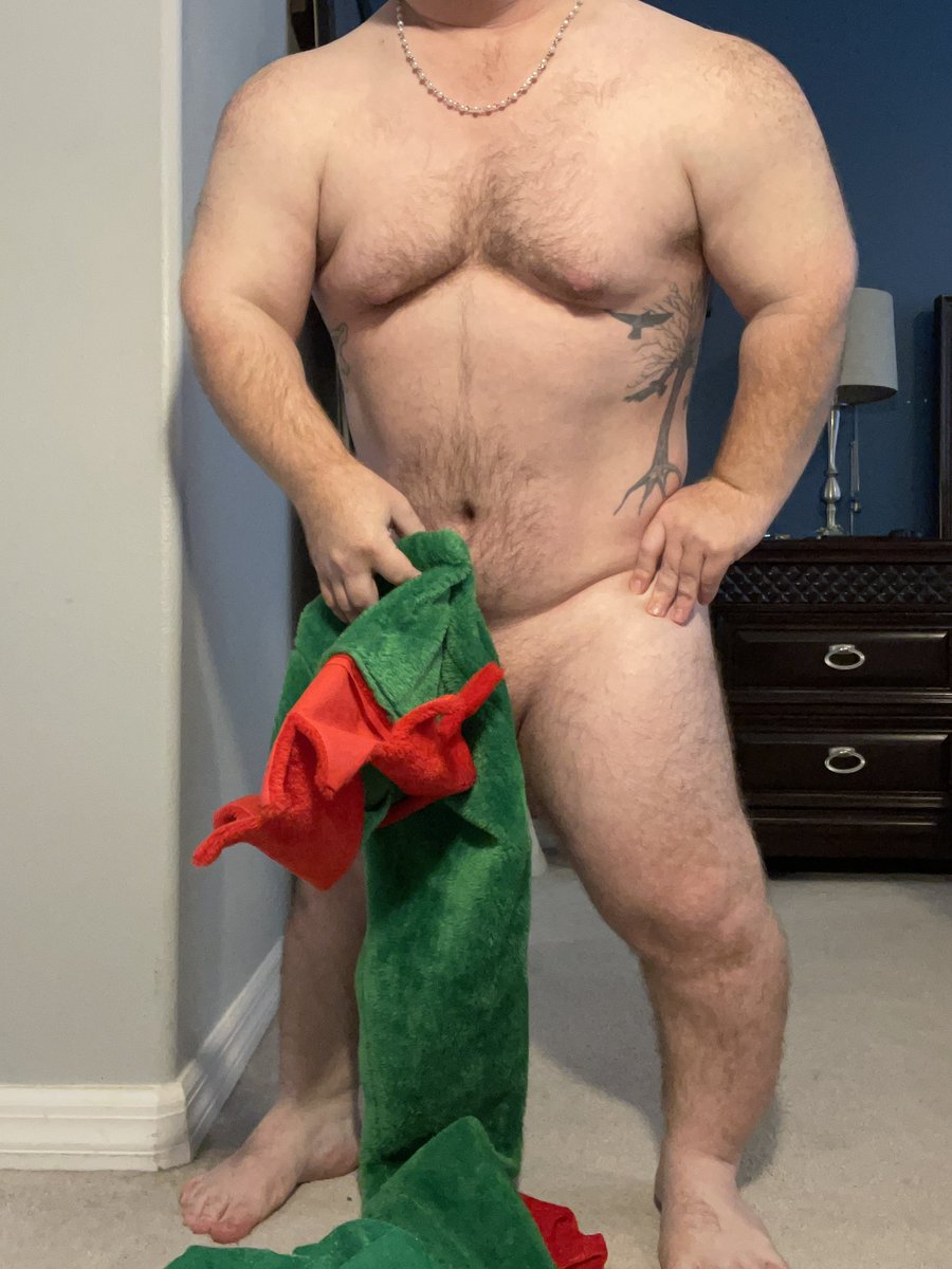 Smallta26140644's tweet photo. Elf on your shelf. #of #LGBTQ #GOAT𓃵 #elf #christmas #MerryChristmas https://t.co/kXtAXnJnph