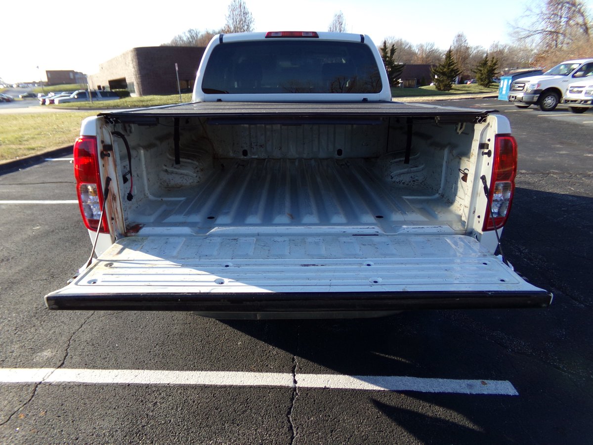countyautostl's tweet photo. 2016 Nissan Frontier Extra-cab pick-up truck with 125K miles. It has a 2.5L 4 cylinder engine and an automatic transmission.  It is ready to work!! Don't miss out on this super deal! $12,999 #worktruck #pickuptruck https://t.co/j5BAKDqHAE