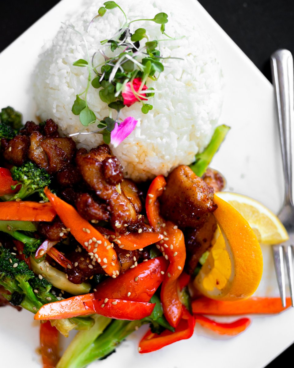 Looking for a filling &amp; delicious entree to keep you warm tonight? Try our Spicy Orange Chicken! This dish is loaded with flavor and the perfect option if you're in need of some heat.
