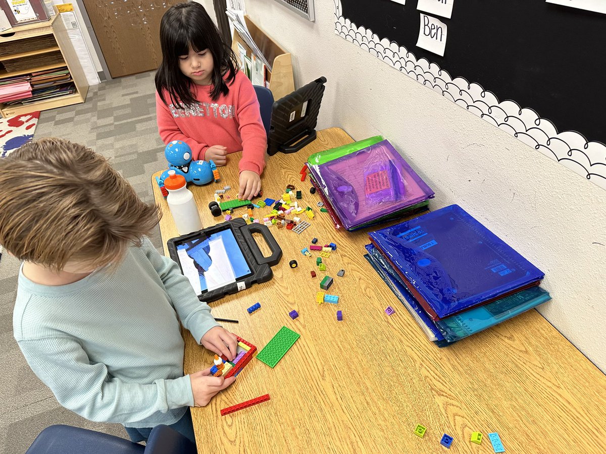 MrMcDaniel13's tweet photo. Fun day of Hour of Code using Dash robots for creating snow plows to shovel snow from a Nearpod VR and to measure length and width for area of a rectangle review! @clarksonfirst @mendyhayes @VaughnElemFISD #fisdmadetoshine #fisdhourofcode #hourofcode #askyourdlc https://t.co/pDaEWbdgms