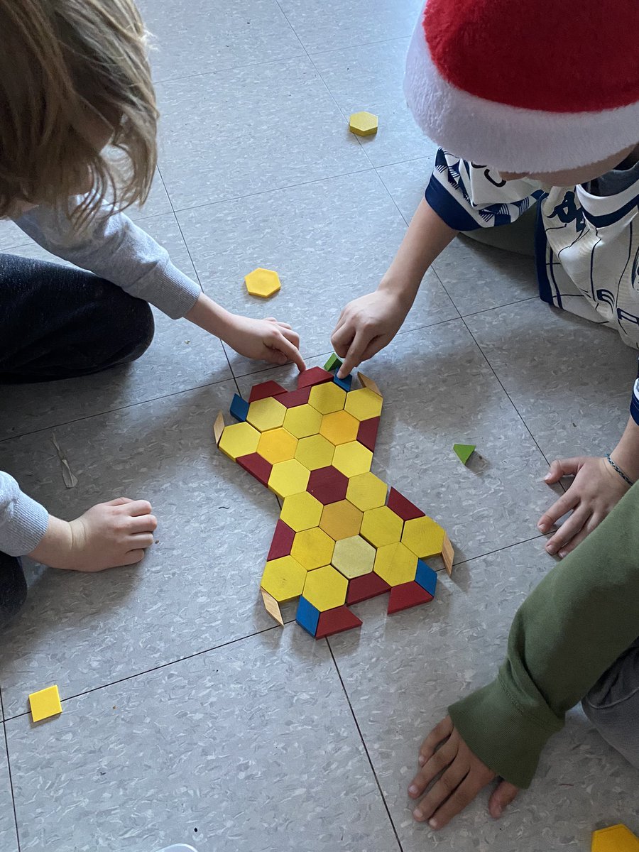 jen_cormier's tweet photo. Learning about lines of symmetry! https://t.co/Elu98P9mO6
