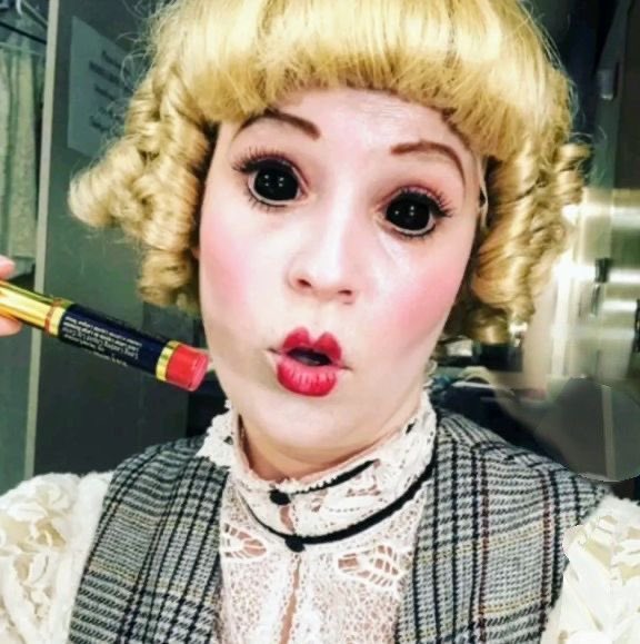 CycloneDelivery's tweet image. to : @junkgh0st 
from : @FALLFAIRSUITE
    - “HI LEE :D :D :D” ☆