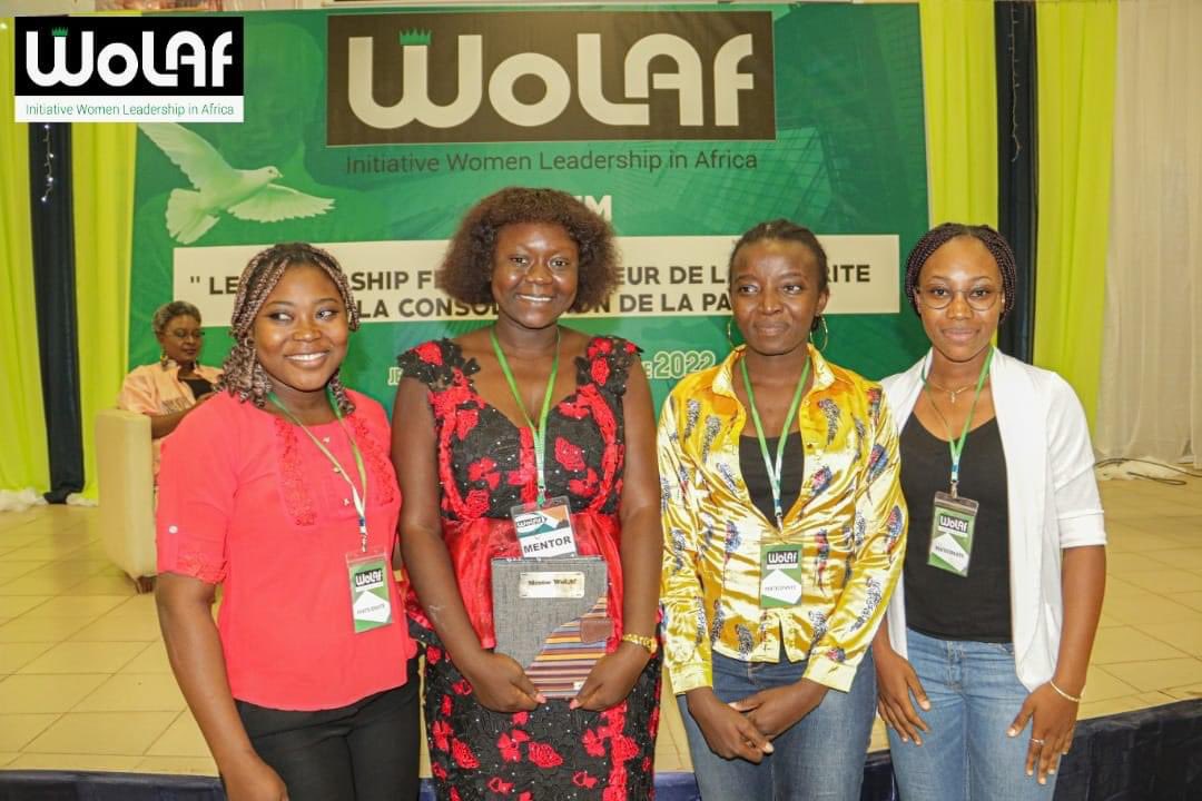 TiemtoreFarida's tweet photo. 2018 VS 2022
2018, je fus mentorée dans la catégorie Administration Publique du #WoLAf (cf la capture d’écran👇🏾)
2022: soit 4 ans plutard j’ai été identifiée comme MENTOR pour cette 5ème édition. (cf la deuxième image où j’y suis avec mes trois mentorées)
#TiemtoreFarida https://t.co/wKA0hqDCa4