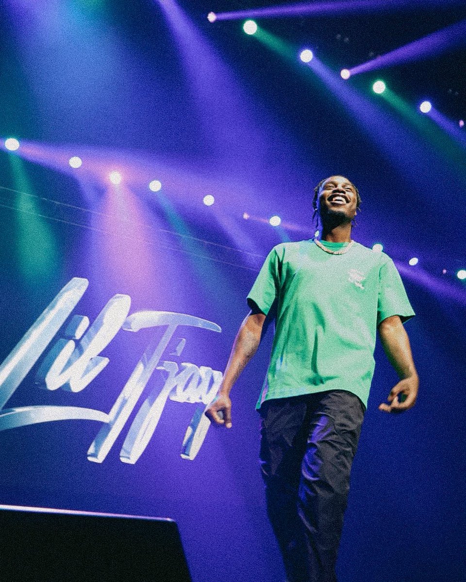 snapshotwill's tweet photo. @liltjay 
#photo #photography #photographer #concert #tour https://t.co/RVxnyc5nTm