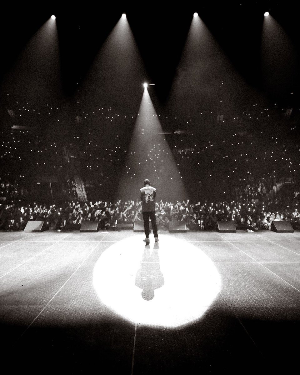 snapshotwill's tweet photo. @liltjay 
#photo #photography #photographer #concert #tour https://t.co/RVxnyc5nTm
