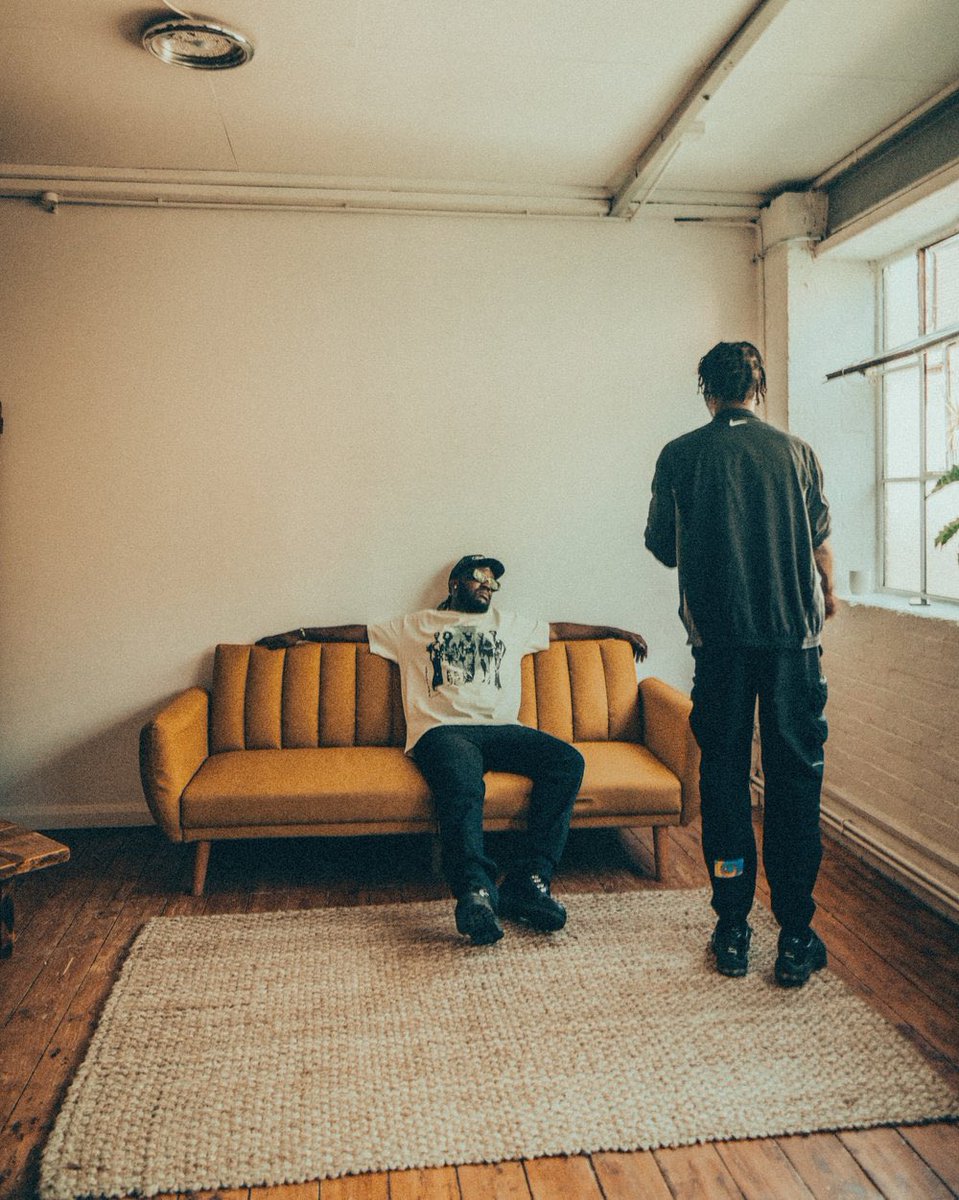 Vrede919's tweet photo. @TayIwar for VREDE919 styled by @faithibrahim_ Check out our website to learn more about the singer, songwriter, record producer and sound engineer as well the media company of creatives he co-founded.

https://t.co/SPSZE88UKt https://t.co/NvPCugdN4g