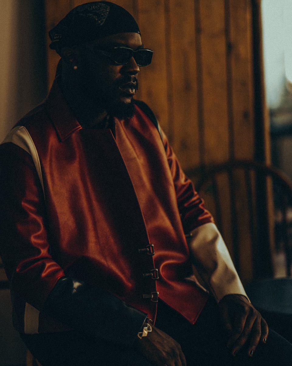 Vrede919's tweet photo. @TayIwar for VREDE919 styled by @faithibrahim_ Check out our website to learn more about the singer, songwriter, record producer and sound engineer as well the media company of creatives he co-founded.

https://t.co/SPSZE88UKt https://t.co/NvPCugdN4g