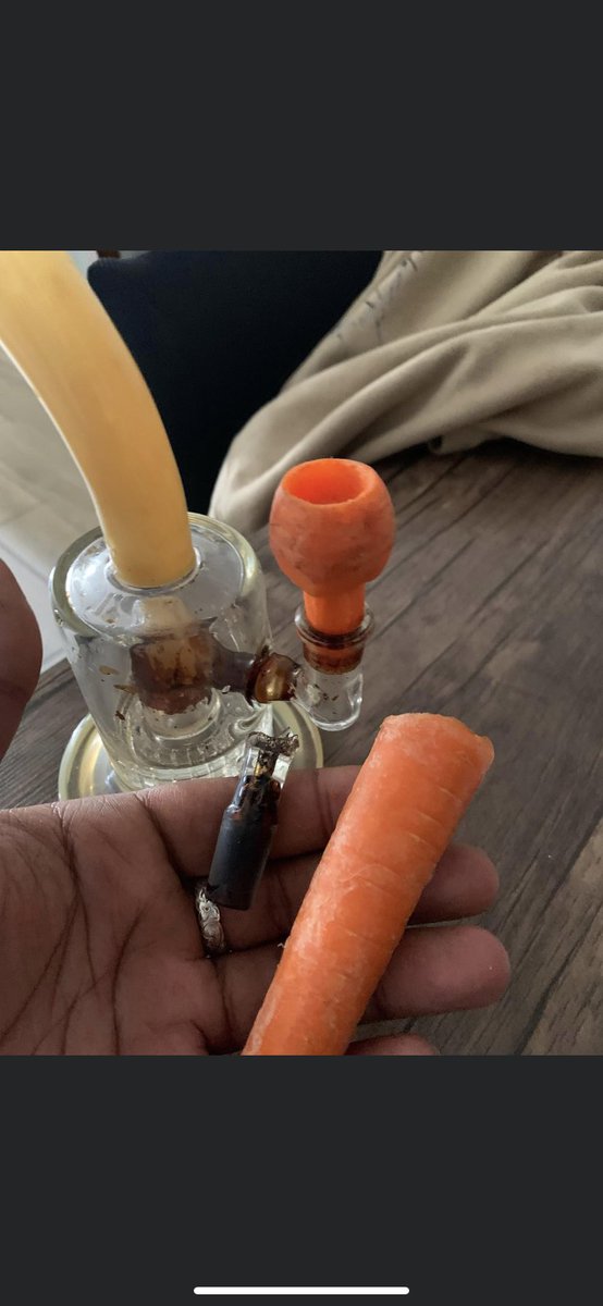 My bowl broke so I made one from a carrot. 🥕