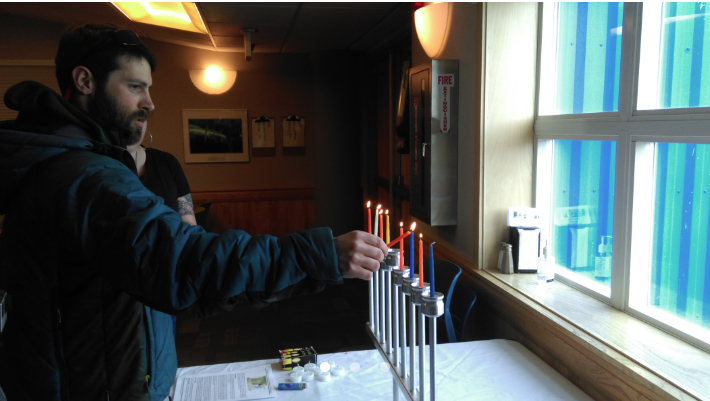 LearnWithNASA's tweet photo. Hanukkah has begun! 🕎

At McMurdo Station in Antarctica, the sun doesn't set this time of year. So how do researchers decide when to light the menorah? It can be a little tricky! 

This blog entry explains. 
https://t.co/dEn1ix9Yik https://t.co/ZjmRCBQSuF