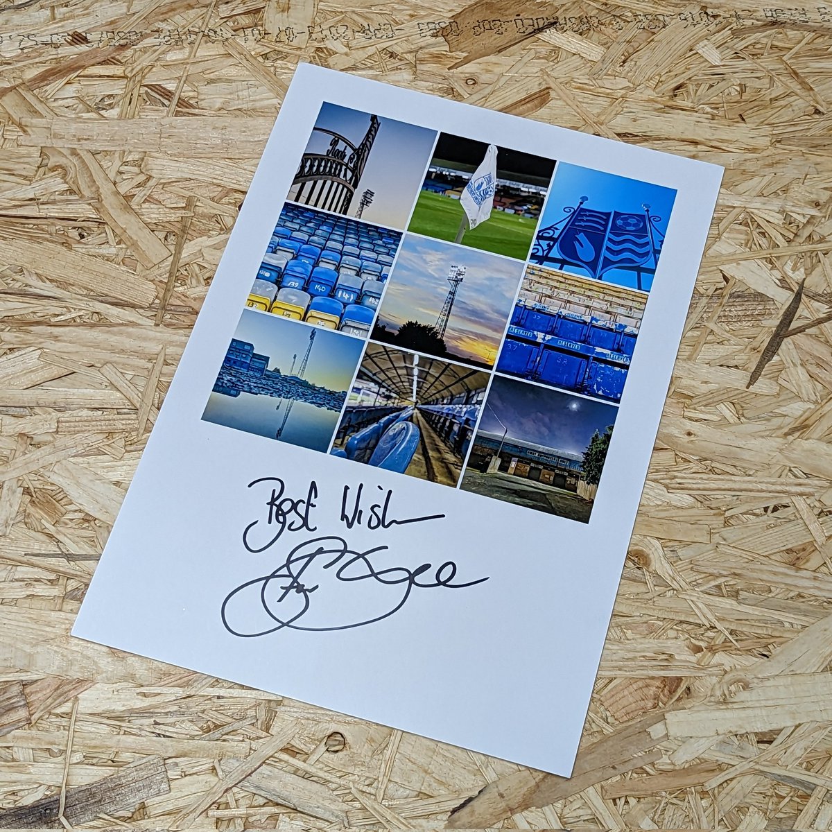 It's the ...
'The big Boxing Day prediction giveaway'

Win a pair of boots signed by Darren Currie, Signed prints by Adam Barrett, Stan Collymore ...and me!

Home win predictions only ... don't forget to RT.

Good luck Shrimpers.