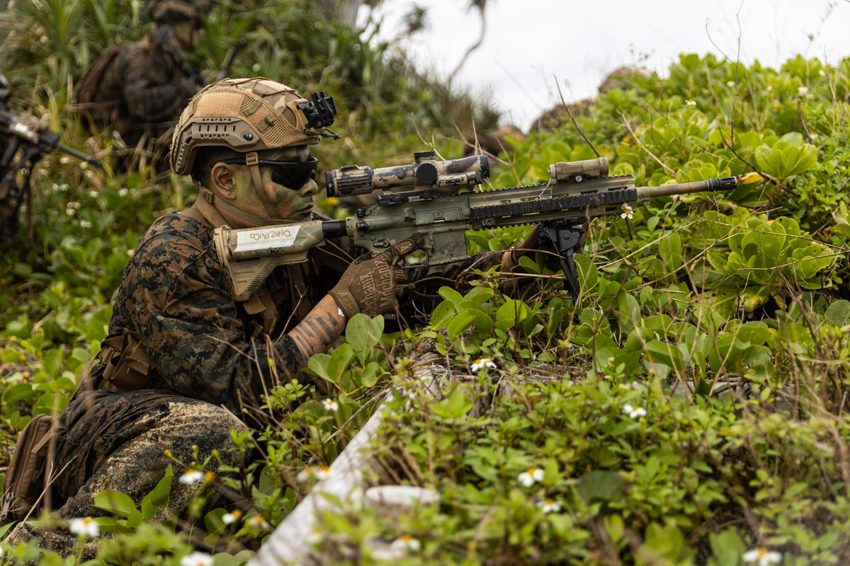 USMC's tweet photo. #Marines with the @31stMeu execute a boat raid exercise at Camp Schwab, Okinawa, Japan, Dec. 14.

This exercise challenges the Marines’ ability to secure contested terrain. 

#USMC #MarineCombatArms https://t.co/3yVnANrXl2