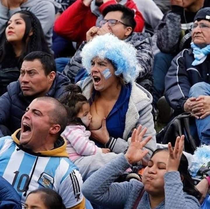 LaLecheLeagueUS's tweet photo. Was your family glued to the #FIFAWorldCup? Soccer fans breastfeed too! 🤱🏽⚽️

Share via Dr/Shereen Soliman IBCLC https://t.co/yS0xxrycxa