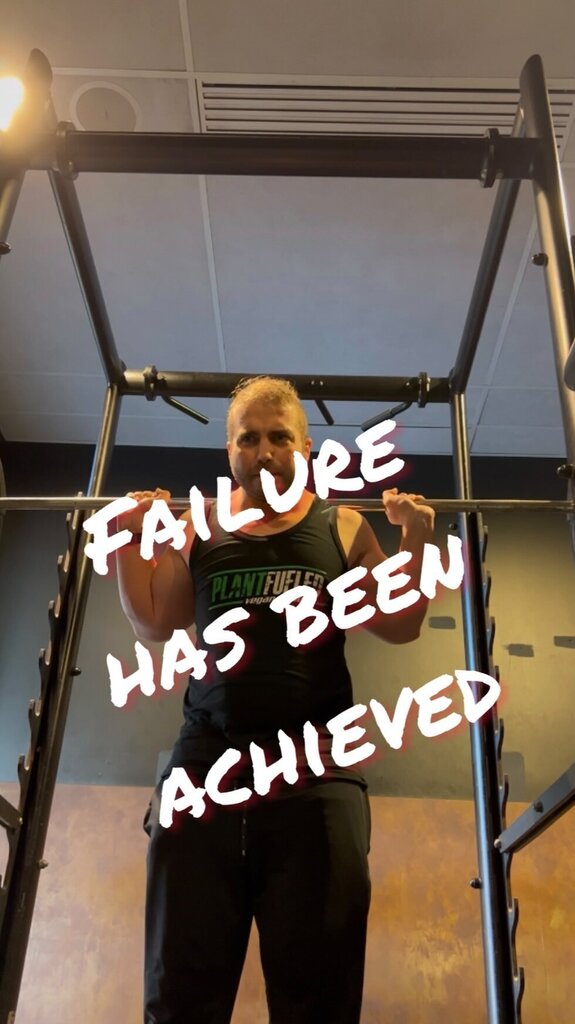 ripollforge's tweet photo. And the only place to go from failure is to win
#tomplatz #squats #squatsday #legday #failure #gymbro #gymsisters #gymcrush #leg #powerbuilding #powerlifting #bodybuilding #veganmuscle #veganfitness https://t.co/8Xrok8ho3K https://t.co/w724ycdrvJ