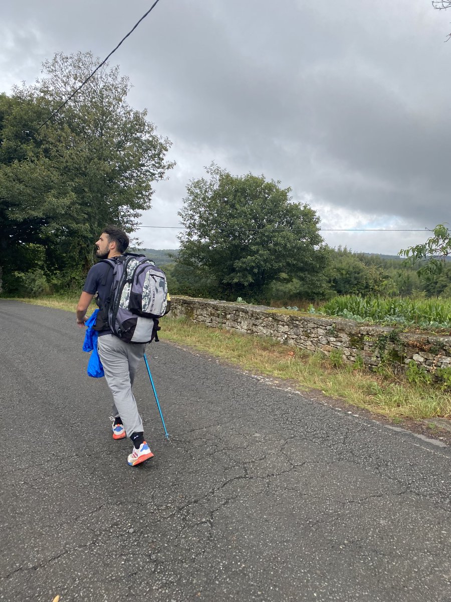 Paulafergom2's tweet photo. Ojalá ahora de camino a un pueblito para comer pulpo, rodeada de vacas, campo y gente bonita 🫶🏼🤩 https://t.co/F2Ve85PNv4