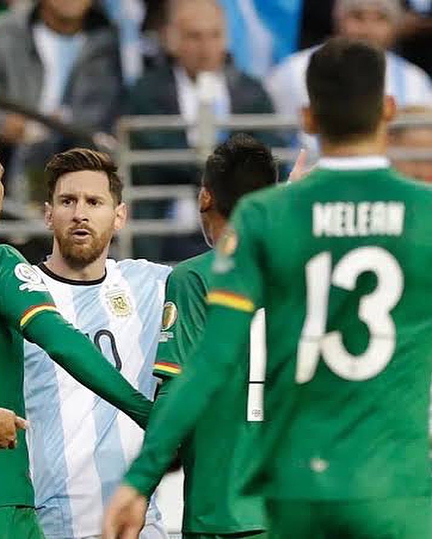 AleMelean's tweet photo. I’ve had the honor of facing who I now consider to be the GOAT. Congratulations to Messi and all my friends from Argentina! 
He tenido el honor de enfrentar al que ahora considero ser el mejor de todos los tiempos. Felicidades a Messi y a todos mis amigos Argentinos! https://t.co/nnG2cDLJvq