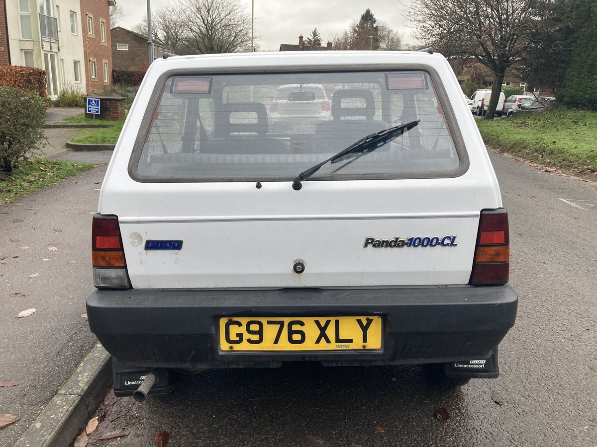 carphotography's tweet photo. Finishing the Christmas shopping in a neighbouring high street today so naturally I dipped off the beaten track in search of content for #ChodventCalendar day 19.

200m before rejoining the main road and I'd just commented how the town had let me down. Then this. Orig plates, too https://t.co/7L2z70HwXe