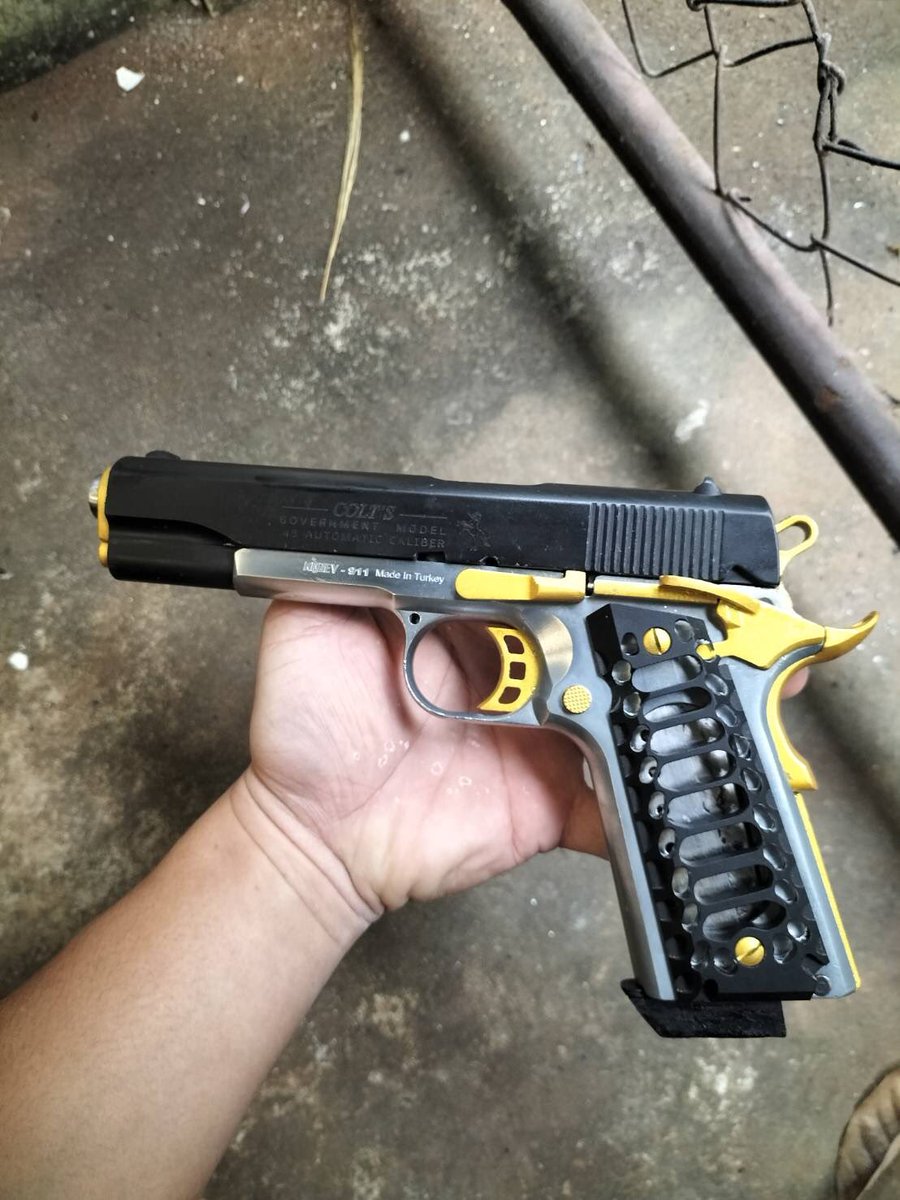 ChmSmbuy's tweet image. ตอนนี้มีขนาด9มมพร้อมส่ง3ตัว380มี2ตัวครับ