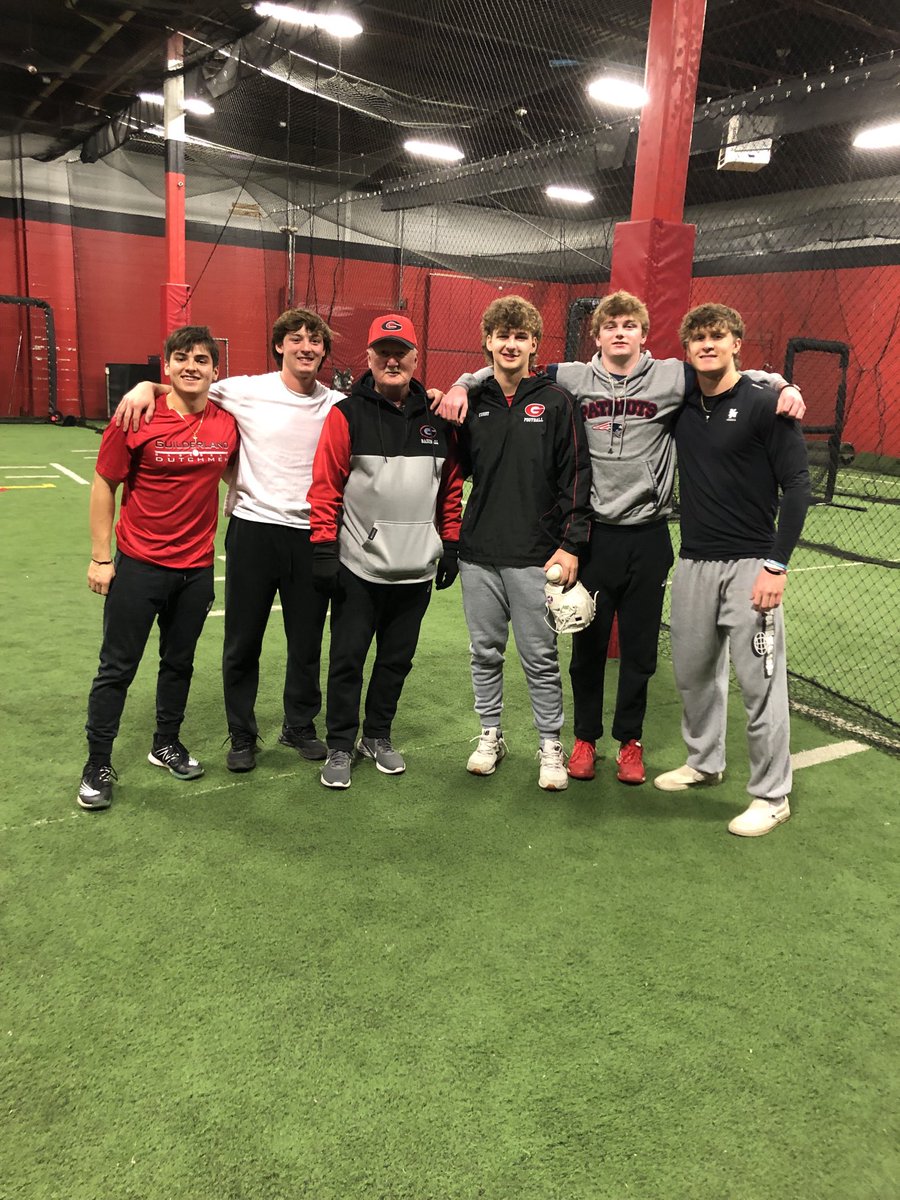 DaveBestle's tweet photo. So awesome to see the guys again! Really excited to see what the future holds for them!⚾️ https://t.co/vBvNQJZLw7