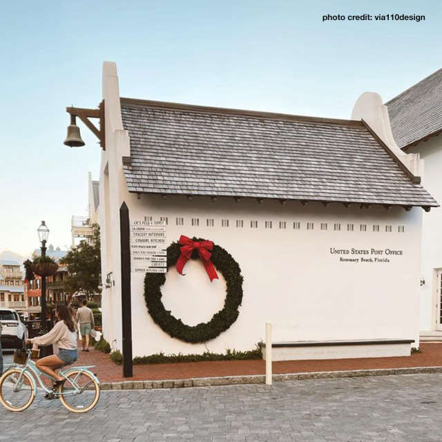 CosmicCarrier_'s tweet photo. Holiday Spirit from Rosemary Beach, FL #USPSEmployee https://t.co/UPuQ880xdl