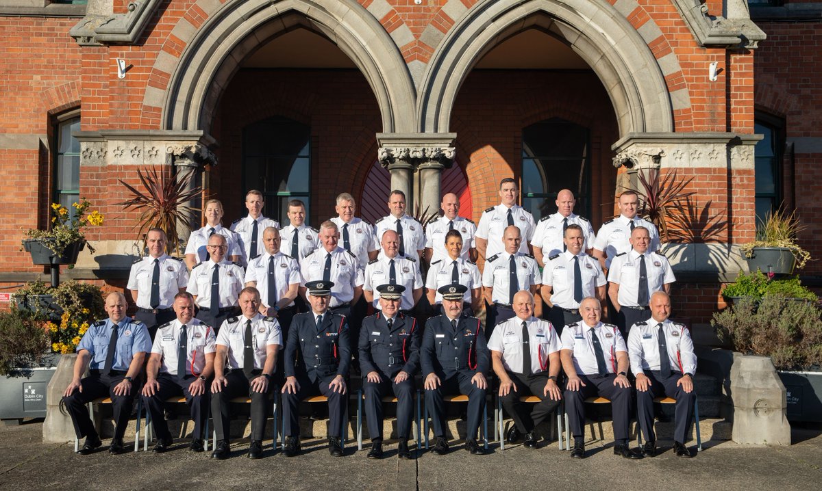 DubFireBrigade's tweet photo. Congratulations to our 18 new Station Officers who received their white shirt, helmet and rank markings from the Chief Fire Officer on Friday.

The experienced 18 were promoted from the Sub-Officer position and will be taking up position in their new stations and watches shortly. https://t.co/syZ2Hubg9O