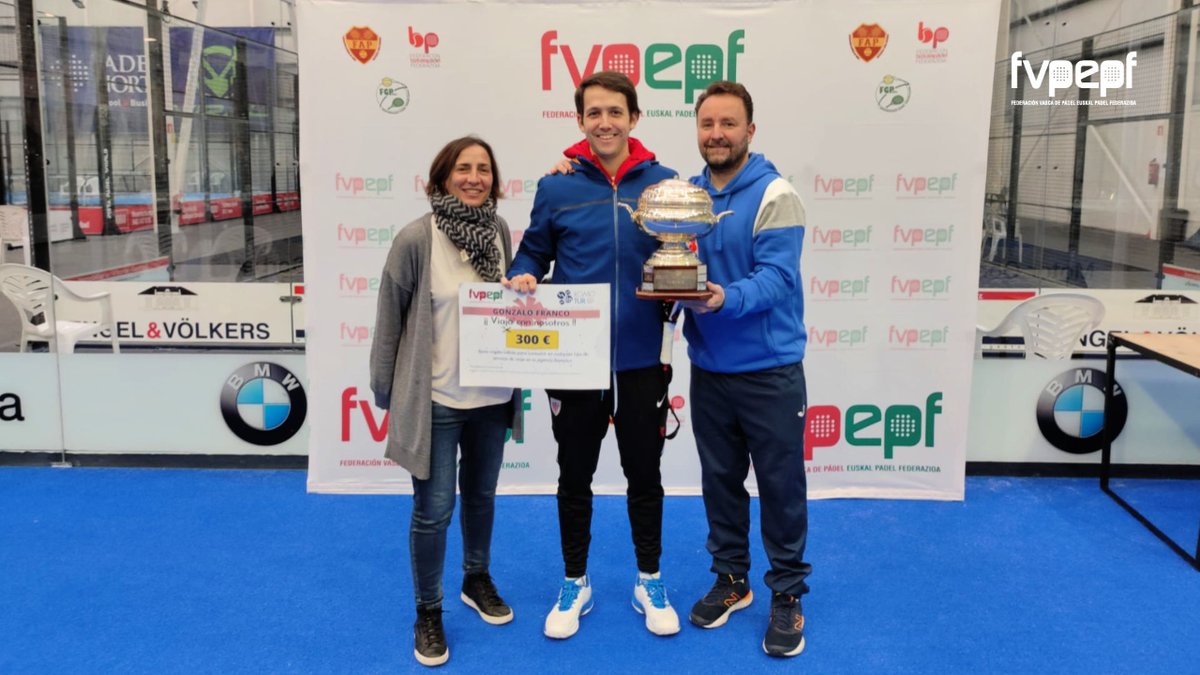 fvpadel's tweet photo. 🔴🟢⚪ Campeones del Circuito Vasco de pádel 2022 o números uno del ranking de la temporada 2022 / 🔴🟢⚪ 2022eko Euskal Padel Zirkuituko txapeldunak edo 2022eko rankineko lehen zenbakiak.

👏👏 Zorionak! 🙌🙌

#fvpadel https://t.co/tdWqjnVyyQ