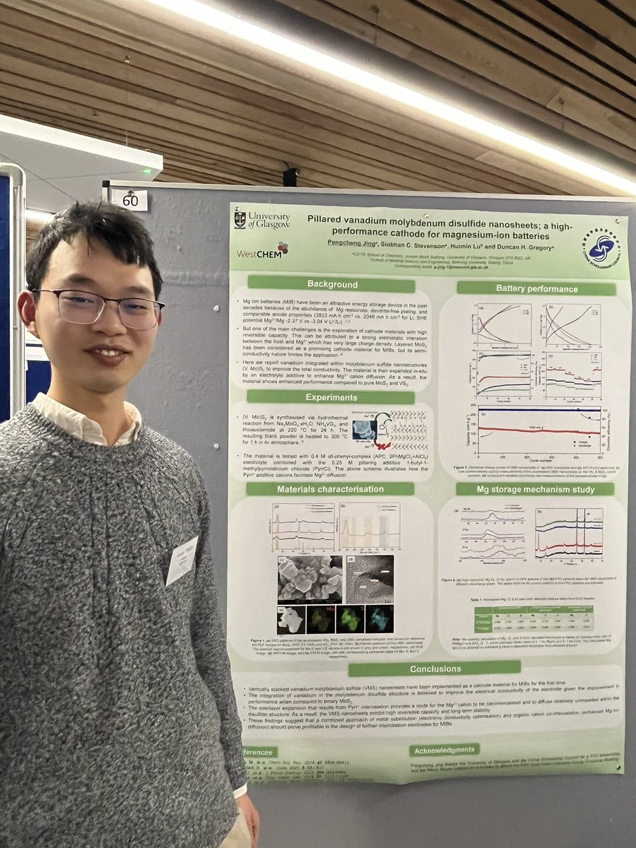 Prof_DHGregory's tweet image. This afternoon @pengcheng_jing and @Rubymorris2043 both presented their (first!) posters at the SSCG at the University of Cambridge. Pengcheng’s poster was on cathode materials for magnesium-ion batteries and Ruby’s was on phase transitions in Ca-Mg-H systems. Very proud!@SscgR