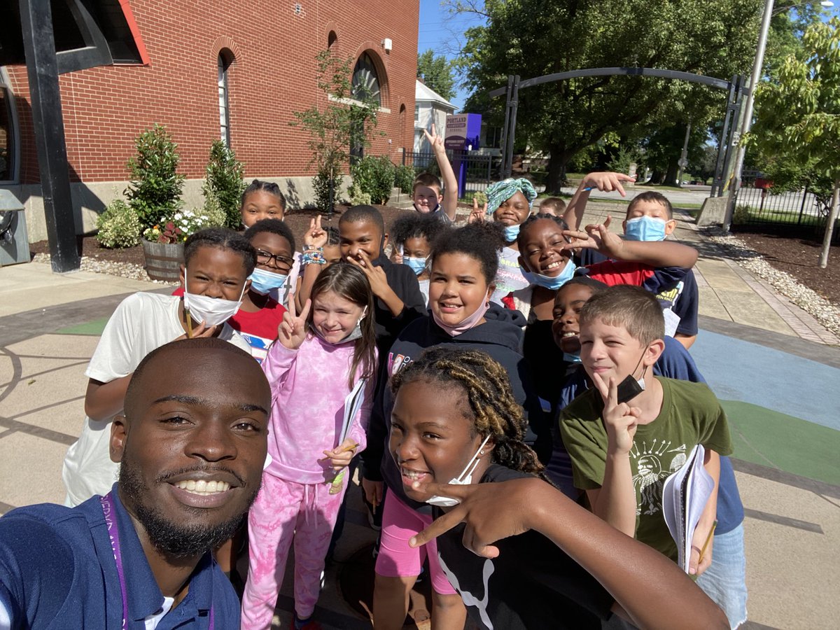 ‼️🗣️🗣️ I need your HELP! I nominated my class for B96.5’s “Rep your Classroom Contest!”

Vote for me by following these 5 steps: 
1. Click on the link. ul.ink/19P28-YD26
2. Click the heart on my picture. 
3. Click I’m NOT A ROBOT!  
4. Submit your vote! 
5. Spread the word