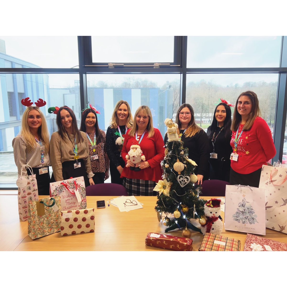 Kathryn Kelter (@kathrynkelter1) on Twitter photo Our Maternity, Neonatal & Gynae Secret Santa & Christmas Quiz- I could not function at work without these people. So very grateful. And of course I won I the quiz 😂 <a href="/GacekLaura/">Laura Gacek</a> <a href="/danacarterx/">Dana Carter</a> <a href="/Nikkie59945790/">Nikkie</a> Our Maternity, Neonatal & Gynae Secret Santa & Christmas Quiz- I could not function at work without these people. So very grateful. And of course I won I the quiz 😂 <a href="/GacekLaura/">Laura Gacek</a> <a href="/danacarterx/">Dana Carter</a> <a href="/Nikkie59945790/">Nikkie</a>