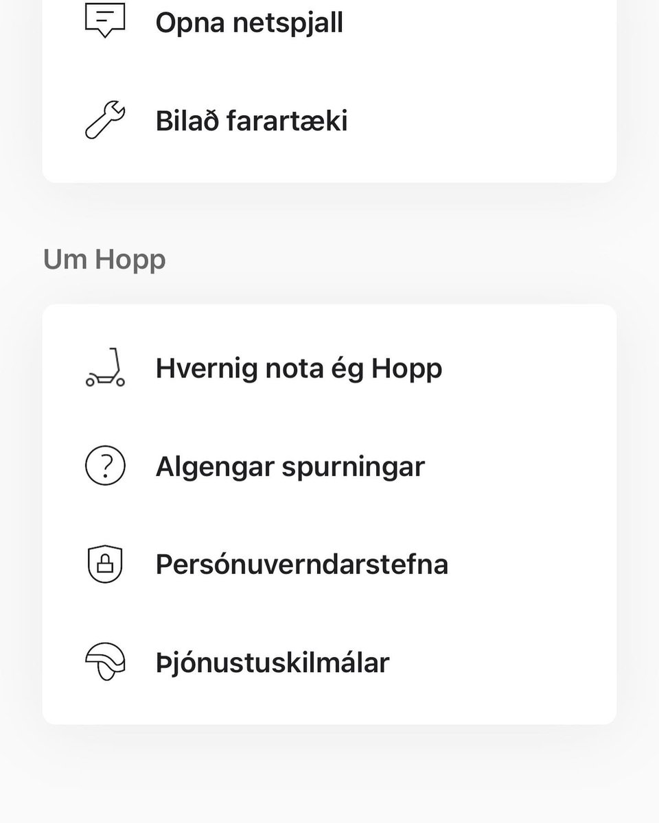 Takk fyrir allar ábendingarnar elsku Hopparar, þið eruð best.
Við vinnum allan sólarhringinn til að ná öllum hjólum úr sköflum og ykkar ábendingar eru ómissandi.
Best er að senda tilkynningar í appinu (sjá mynd) eða á reykjavik@hopp.is
Takk fyrir hjálpina!
