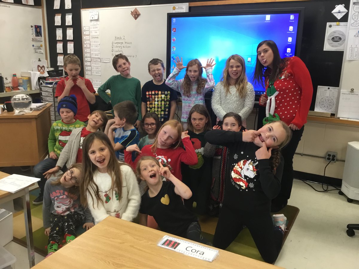 NorthEasthopePS's tweet photo. I think we managed to catch ALL the Eagles today! Super fun to see all of the festive shirts, dresses and leggings!! Bring on the PLAID for Spirit Week, Day 2!! @yourschools #sillykiddos #sharpstaff #feelingfestive ๐๐๐โค๏ธ๐ฆ
https://t.co/Eanlqv2i83