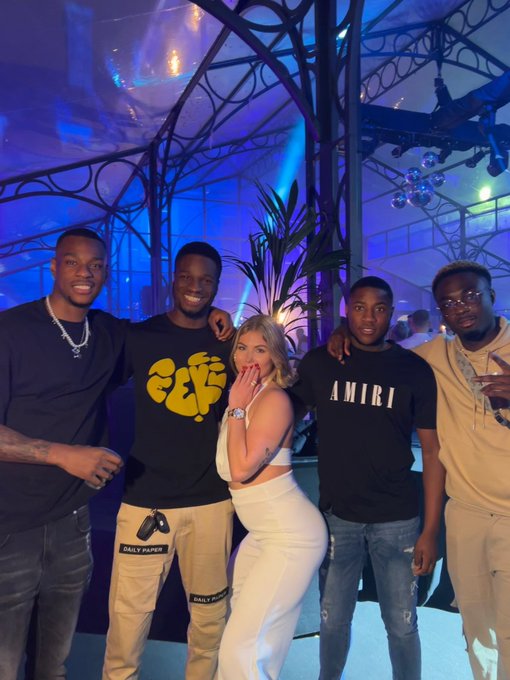 i asked them to train me they said what&rsquo;s that :/ https://t.co/77MxYhfwfx<a href="/tag/avnawards2023"class="tags"><span>#avnawards2023</span></a>