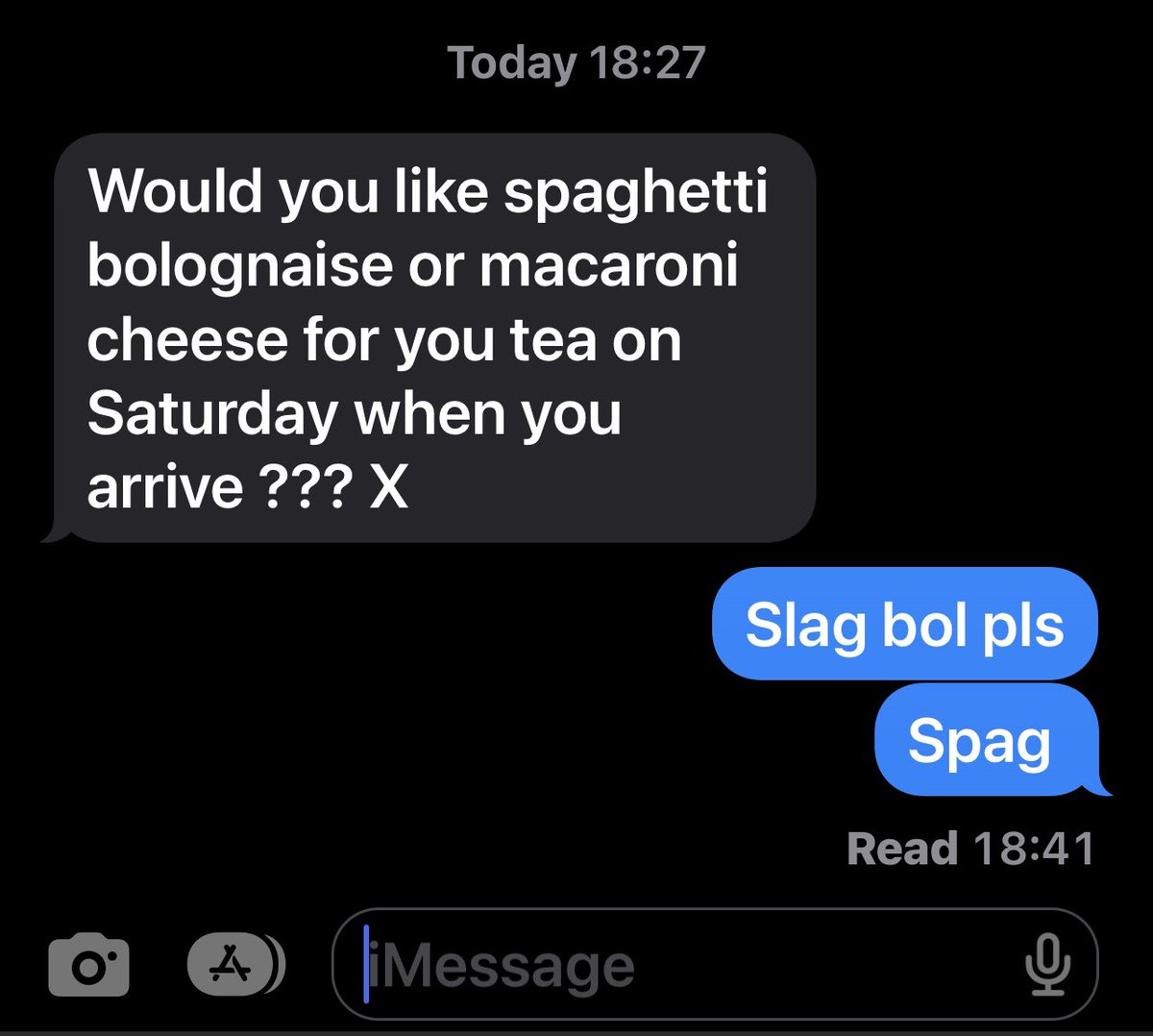 cubaly's tweet image. Mum txt 🤪🤪 #predictivetext