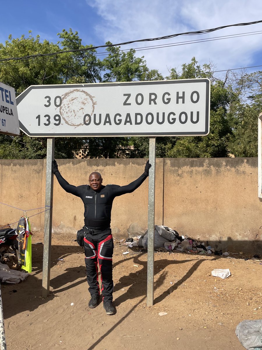 THE DIARY OF A LIONHEART 

XMAS  ROAD TRIP - DAY 3 : 19.12.2022

MANGO DELICO - OUAGADOUGOU  395KM 

The day’s ride was a relatively short one, about the distance of Lagos to Warri, so I took my time.