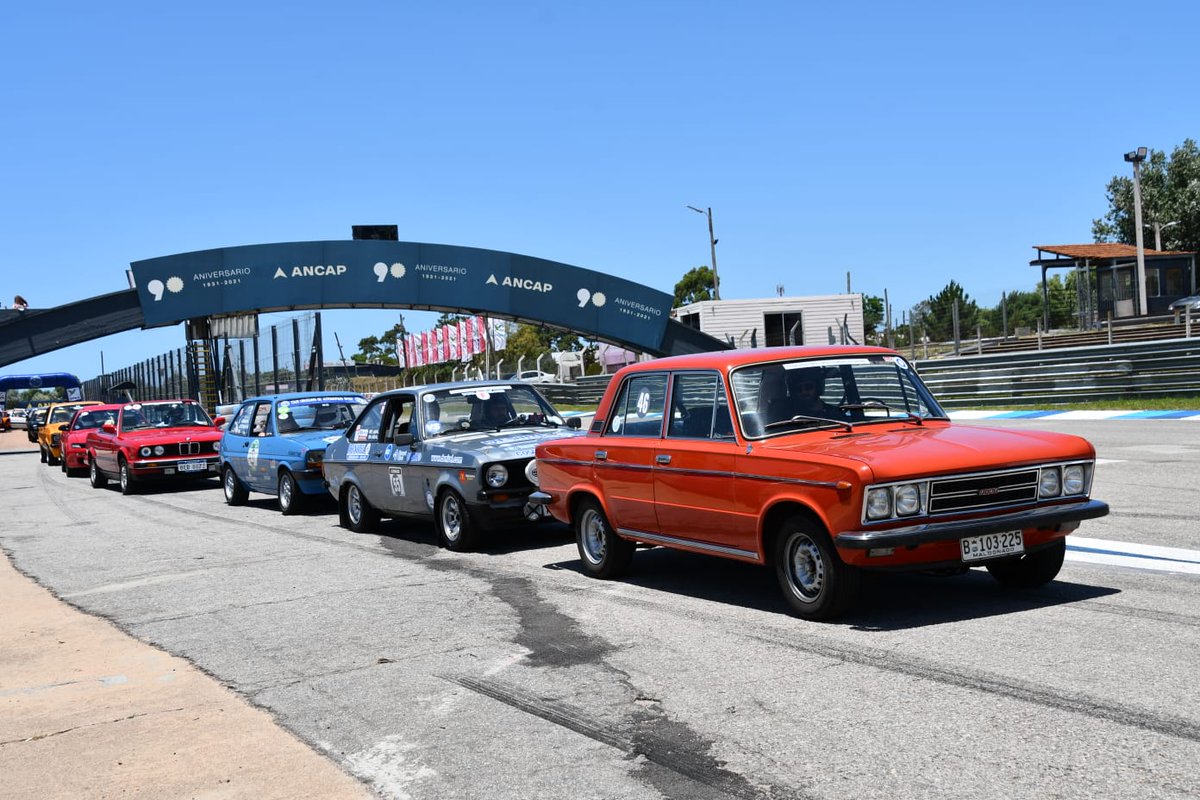 CUASoficial's tweet photo. El sábado pasado más de 40 tripulaciones pudieron disfrutar de la pista del autódromo de El Pinar desde las 9am hasta las 13 horas. Fue una jornada distendida para compartir entre amigos donde realizamos distintos recorrimos bajo un promedio impuesto.

#cuas2022 https://t.co/NODz1xo3qv