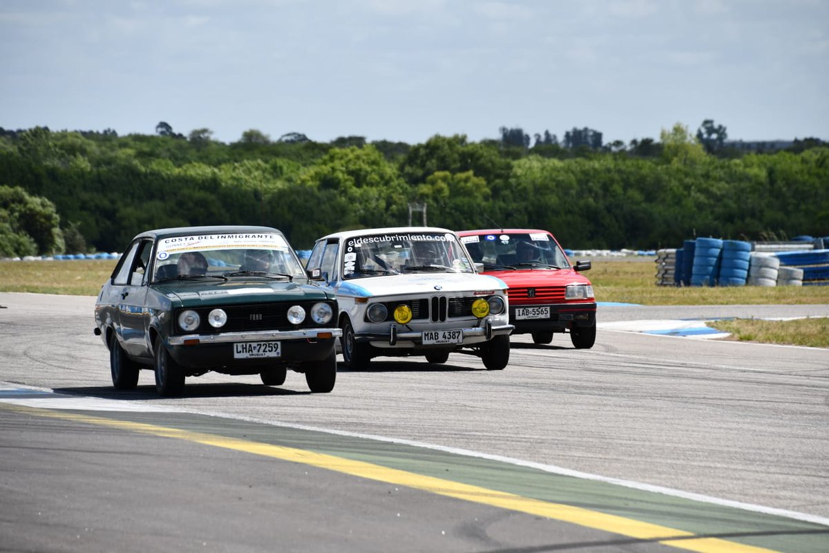 CUASoficial's tweet photo. El sábado pasado más de 40 tripulaciones pudieron disfrutar de la pista del autódromo de El Pinar desde las 9am hasta las 13 horas. Fue una jornada distendida para compartir entre amigos donde realizamos distintos recorrimos bajo un promedio impuesto.

#cuas2022 https://t.co/NODz1xo3qv