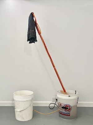 ColumbiaSOA's tweet image. ICYMI: Visual Arts alumni @ruefleurus ’22 and Adjunct Assistant Professor, Orlee Malka ’18, presented several works as part of "Figural Realism," a group exhibition at Jenkins Johnson Projects in Brooklyn, NY. 

Read more: arts.columbia.edu/news/sophie-ko…