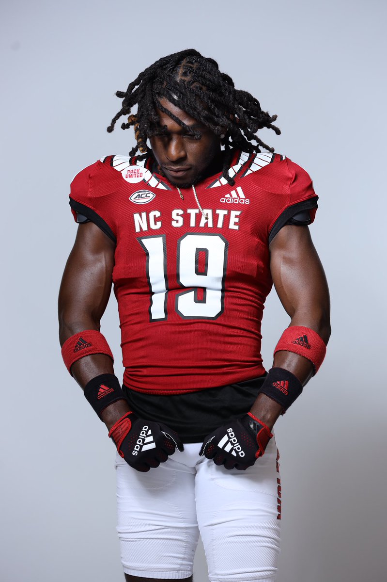 Lord I pray you lead me to where I will become a servant for good. Guide me to prosper in your ways. Giving thanks in advance ! Amen. Phil 4:13

More glory! 🙏🏾