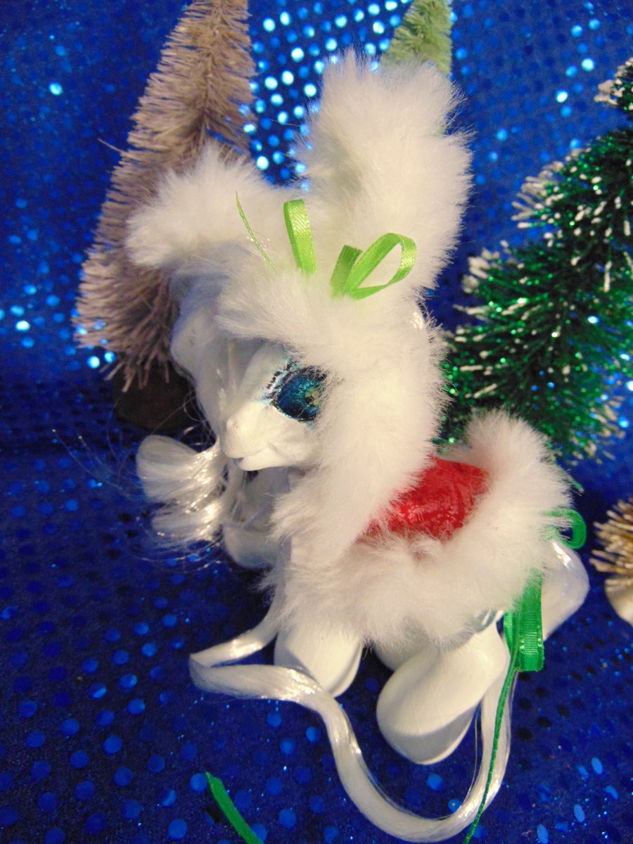 ManaCrafts's tweet photo. In late November I had a dream that I made this Snowbunny custom pony so I made sure to create it! I feel artists should always create their visions from dreams.
Etsy listing: https://t.co/xkIatMfFnq
#snowbunny #HappyHolidays2022 #holidays #wintertime #MLP #mylittlepony #g3mlp https://t.co/f85ZKLdJKj