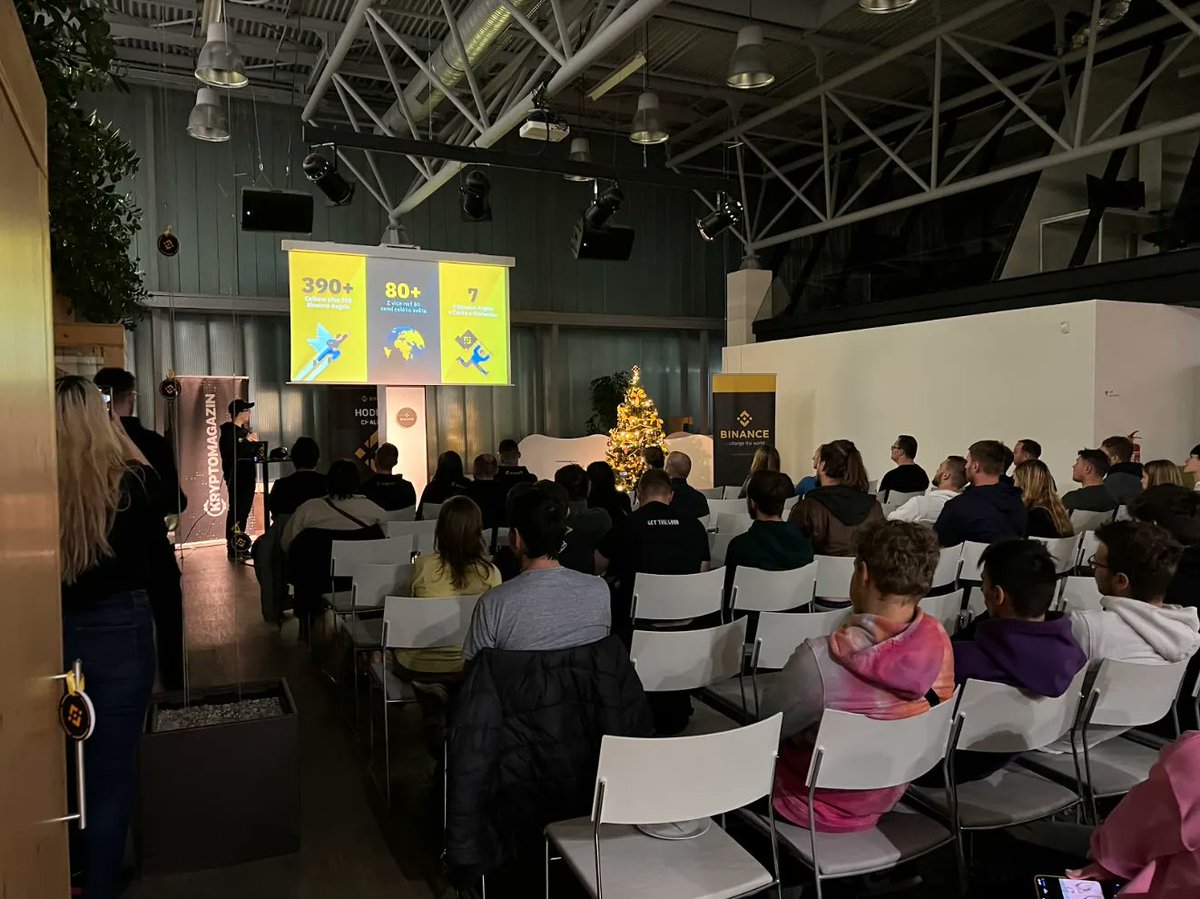 binance's tweet photo. #BinanceChristmas meet-up in Brno 🇨🇿

With over 200 attendees, the #Binance community in Czechia gathered to talk about all things crypto, network, and most importantly of all, have fun. https://t.co/mRFPyNtMoG