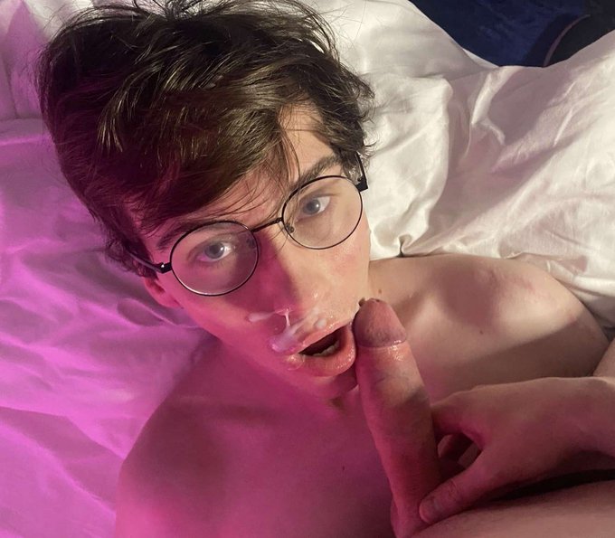 Watch Bottomologist 🔜 Tescos's leaked NSFW photo on TwXstars