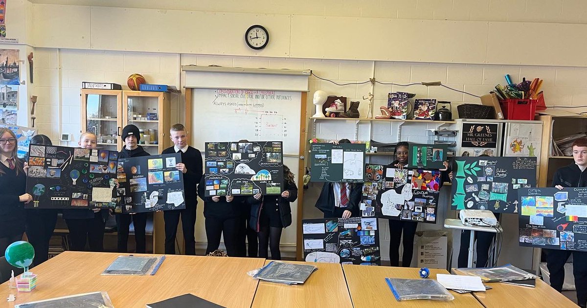 DramaArtMusic's tweet photo. Last week our S3 classes demonstrated great commitment and creative ideas, when presenting to the Project Manager of Cuningar Loop &amp; @clydegateway Showing great listening and communication skills. 

#stonelawforesight #teamwork #cuningarloop #clydegateway #artandesign #creative https://t.co/KzmC084uxj
