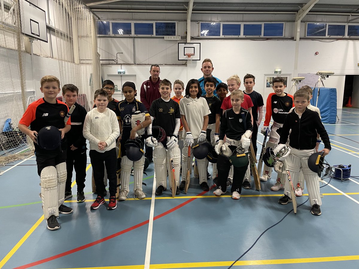 splashman32's tweet photo. ⁦Jack, Phil and John with our Senior and group 2 Junior batting academies at their last session of the year on Sunday at Winterfold House School. Two great sessions and we look forward to starting again in 2023. ⁦@jack_haynes1⁩
https://t.co/OrnLtgTHTA https://t.co/LHuhxtv1V0