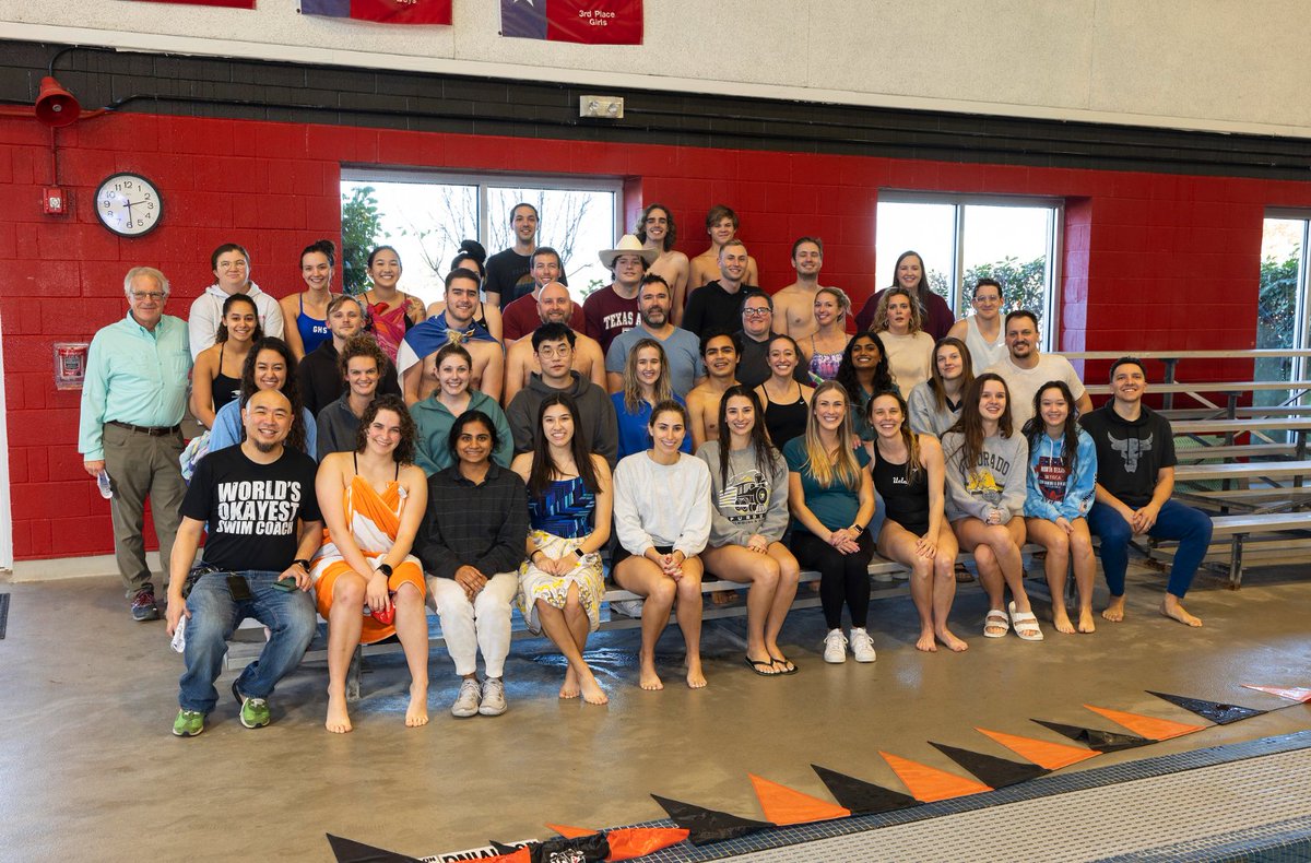 GCISD's tweet photo. This weekend, the @GCISDSwim team held its first alumni meet. They had swimmers and divers from the class of 1998 all the way to the class of 2022. What a great way to connect current athletes with former team members! #WeAreGCISD @Jau548 https://t.co/SzW897iXay