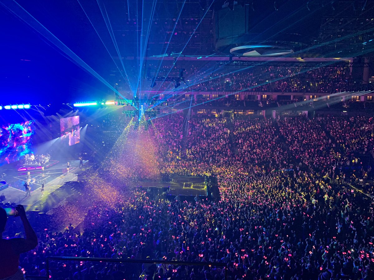 uberarenaberlin's tweet photo. Berlin you are so beautiful @BLACKPINK #BLACKPINK #BLACKPINK_WORLDTOUR #BORNPINK #BORNPINK_WORLDTOUR https://t.co/1rSBJ5AP6I