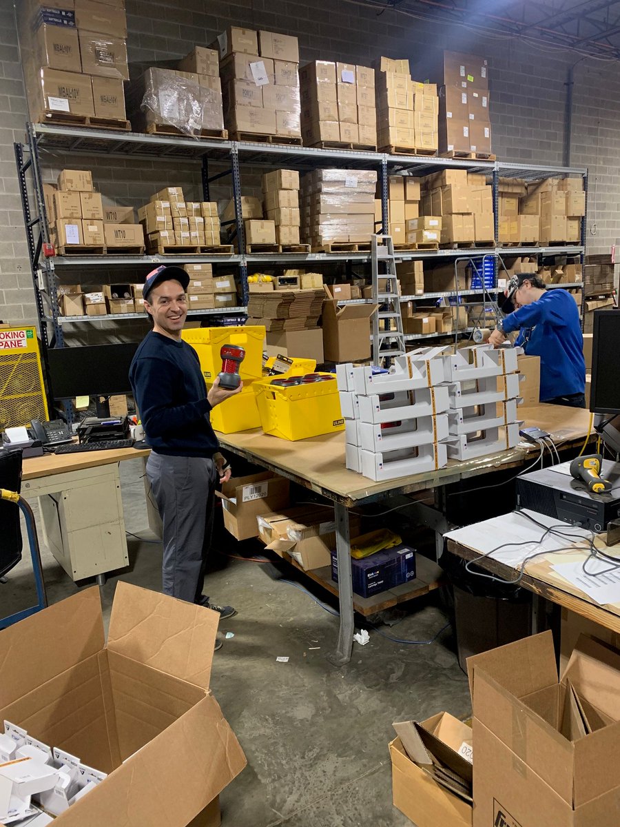 Markwort's tweet photo. We're packing up VARO COR and ARC bat weights for the Cardinals this afternoon! 
You can get yours branded to your favorite team at https://t.co/WakMIhhxbK or https://t.co/qu3mO9T3zk 
#MLB #stlcardinals #stlcardinals⚾️ #stlcardinalsfan #stlcardinalsfans #stlcardinalsnation https://t.co/N2ho5mcaZD