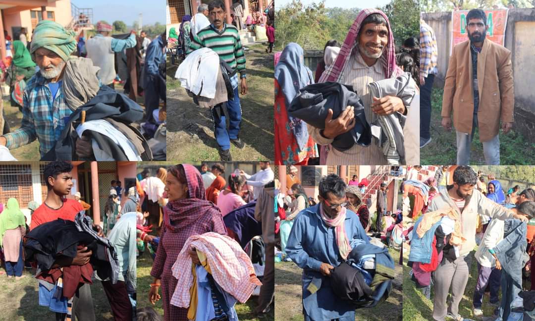 disha_jammu's tweet photo. Disha Volunteers with the support of 92.7 Big FM and Red Cross distributed the reusable warm clothes among the needy persons at Village Dadooa, Pouni Reasi. @OfficeOfLGJandK @AvnyLavasa  @BabilaRakwal @DMReasi @BIGFMJammu @RJjuhie @diprjk @JAMMULINKS @DicReasi https://t.co/gghuv9QLvR