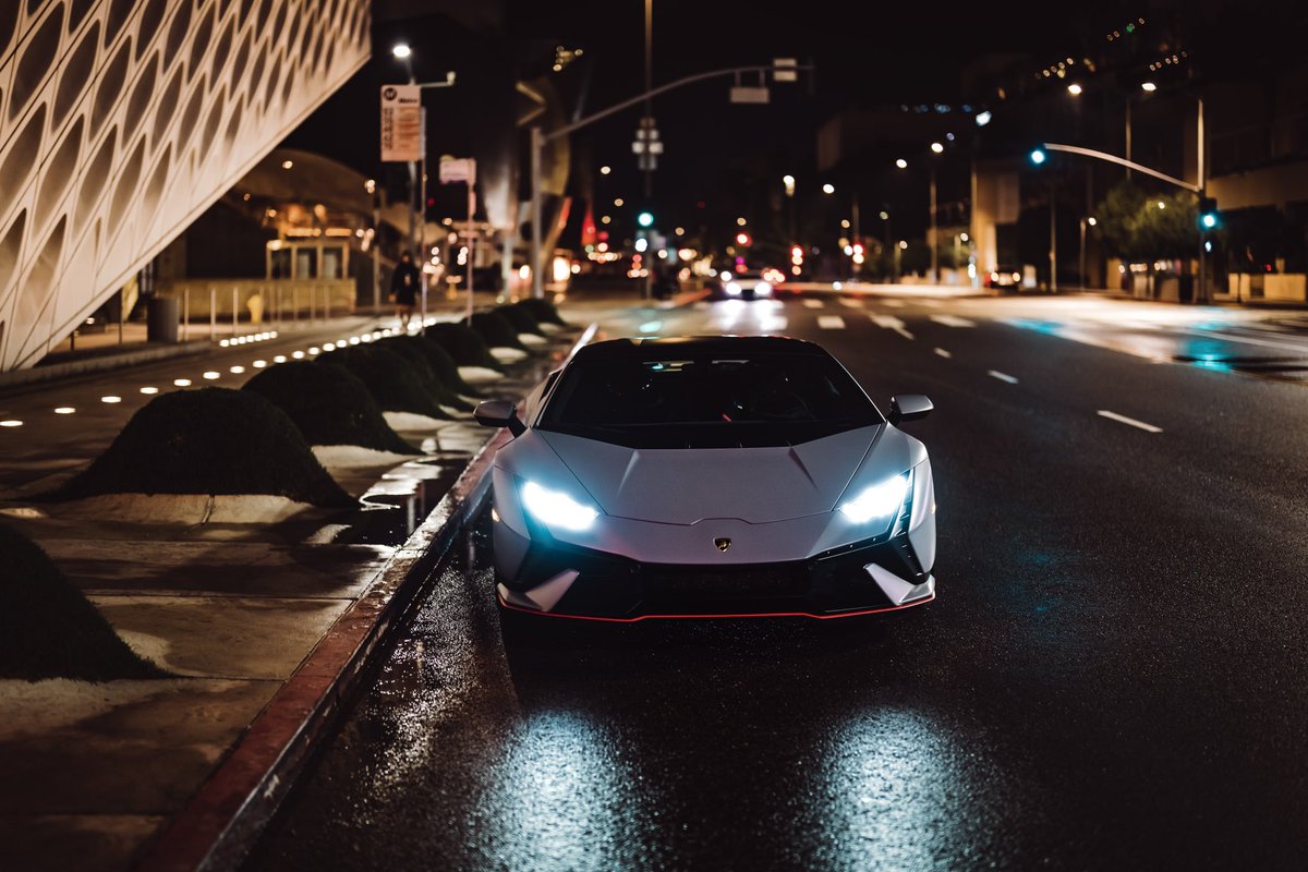 shotbydse's tweet photo. @Lightroom One night in Los Angeles https://t.co/uy8yaap0ib