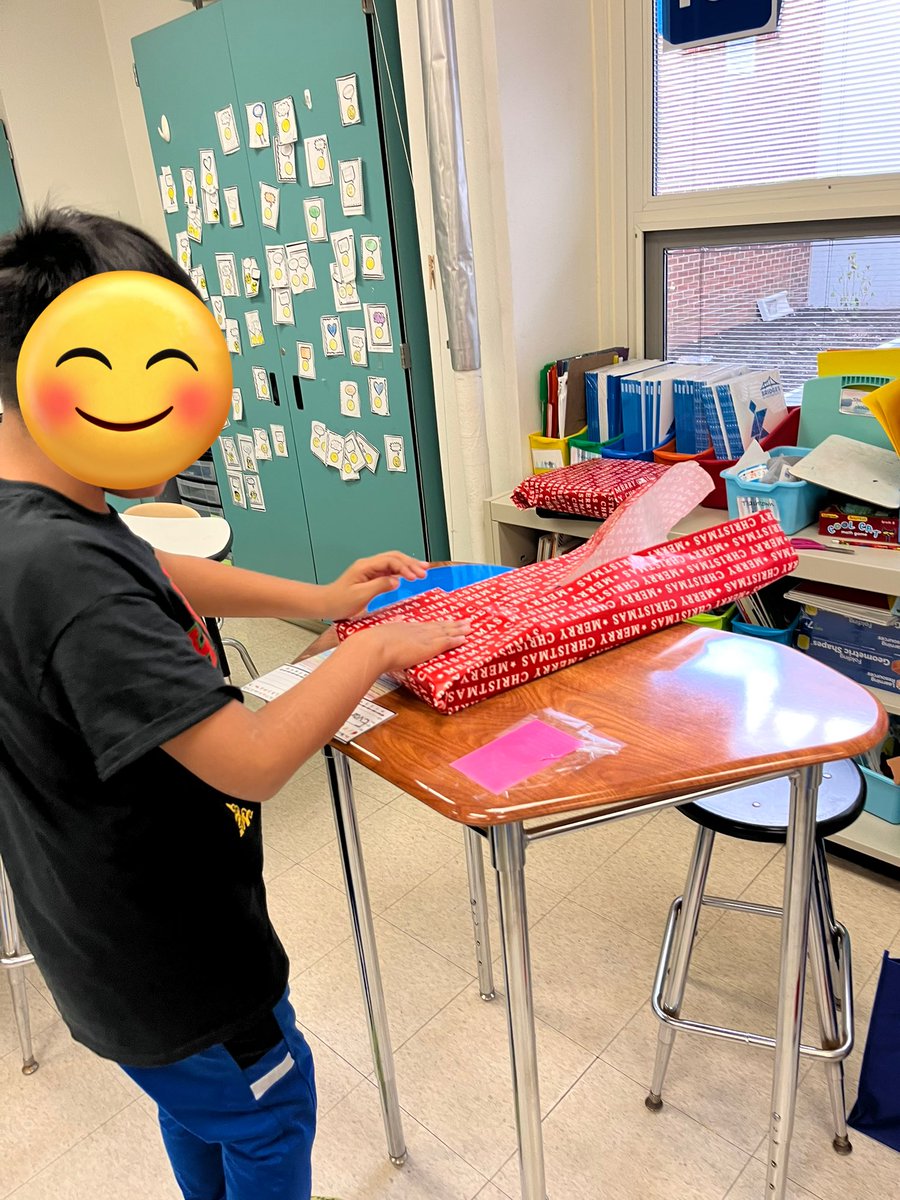 Miss Senneca tweet media