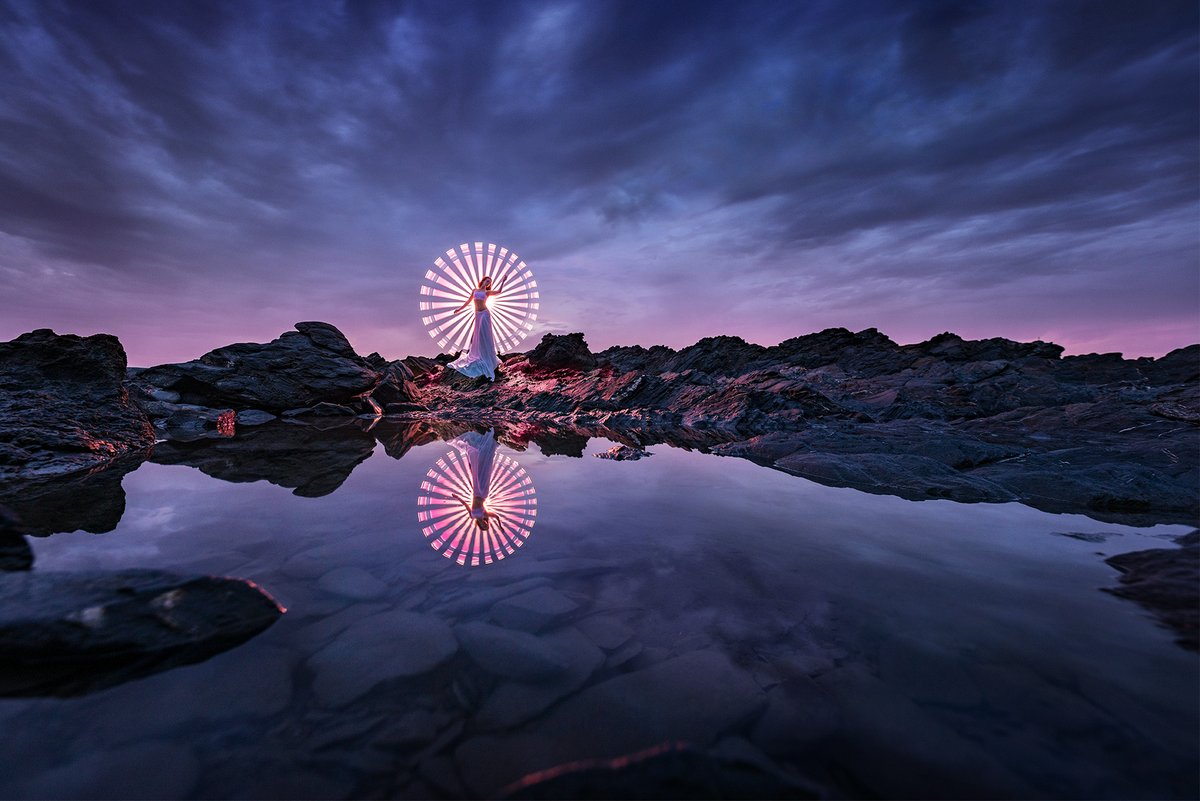 Kim gets happy when we can see through the water 💙💜😄💜💙