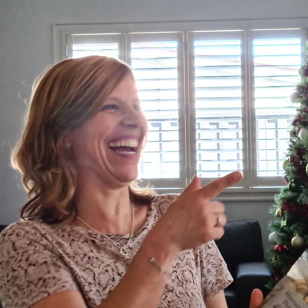 Simone Austin tweet media